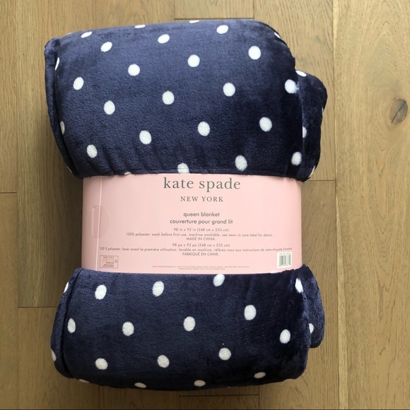 SOLD KATE SPADE ♠️ POLKA DOT QUEEN SIZE BLANKET - Picture 2 of 2